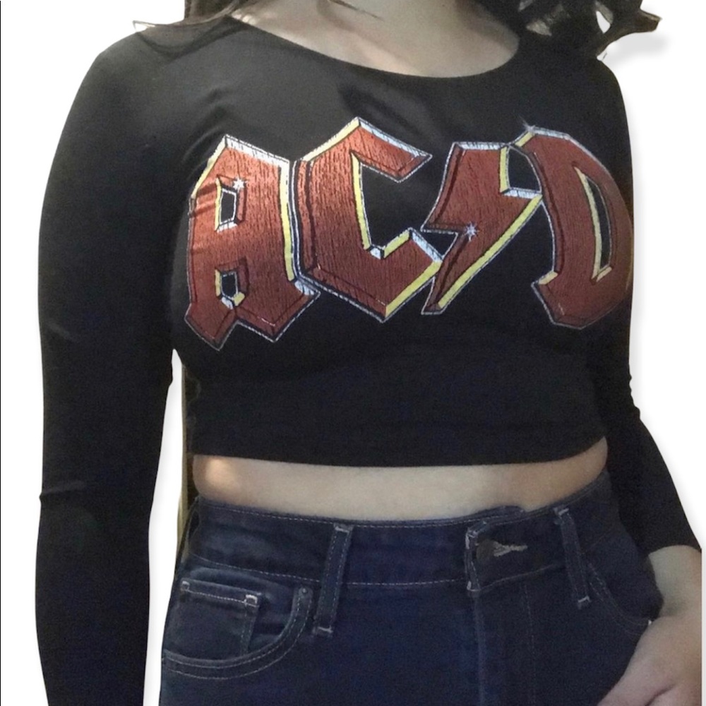 AC/DC LONG SLEEVE CROP ROP